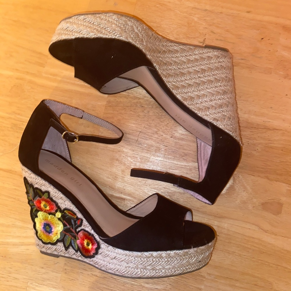 Steve Madden Spring platforms - Picture 2 of 4